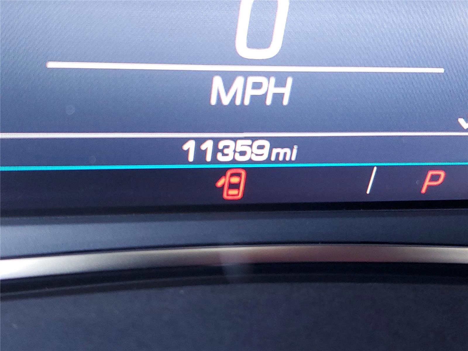 Used 2024 GMC Terrain SLE w/ Driver Convenience Package image 27