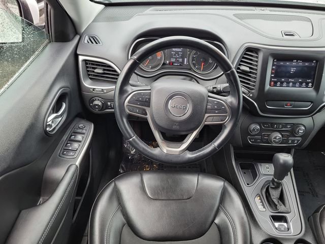 Used 2019 Jeep Cherokee Latitude Plus w/ Comfort/Convenience Group image 14