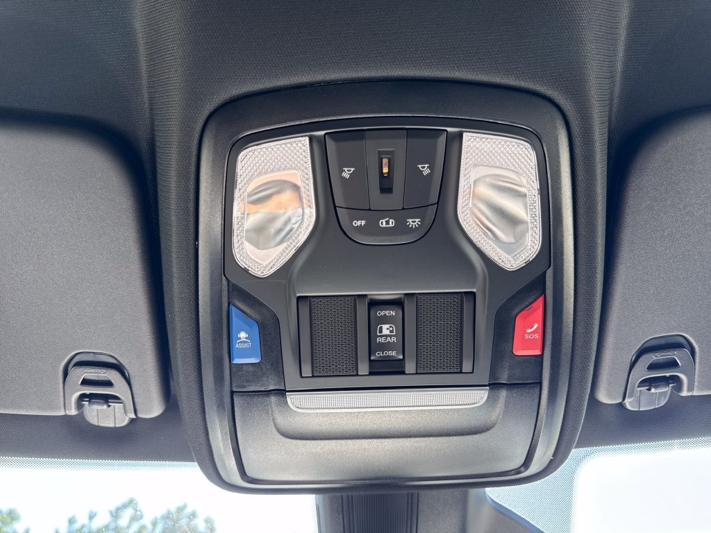 Used 2026 RAM 1500 Express AWD/4WD image 28