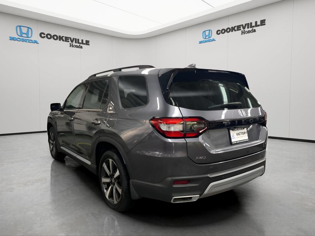 Used 2024 Honda Pilot Touring image 4