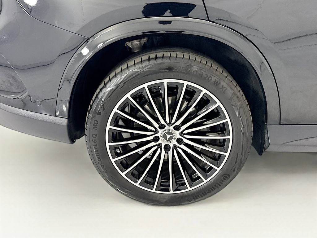 Certified 2026 Mercedes-Benz GLC 300 image 32