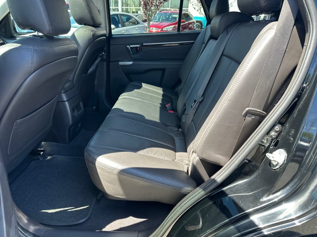 Used 2011 Hyundai Santa Fe Limited FWD image 14