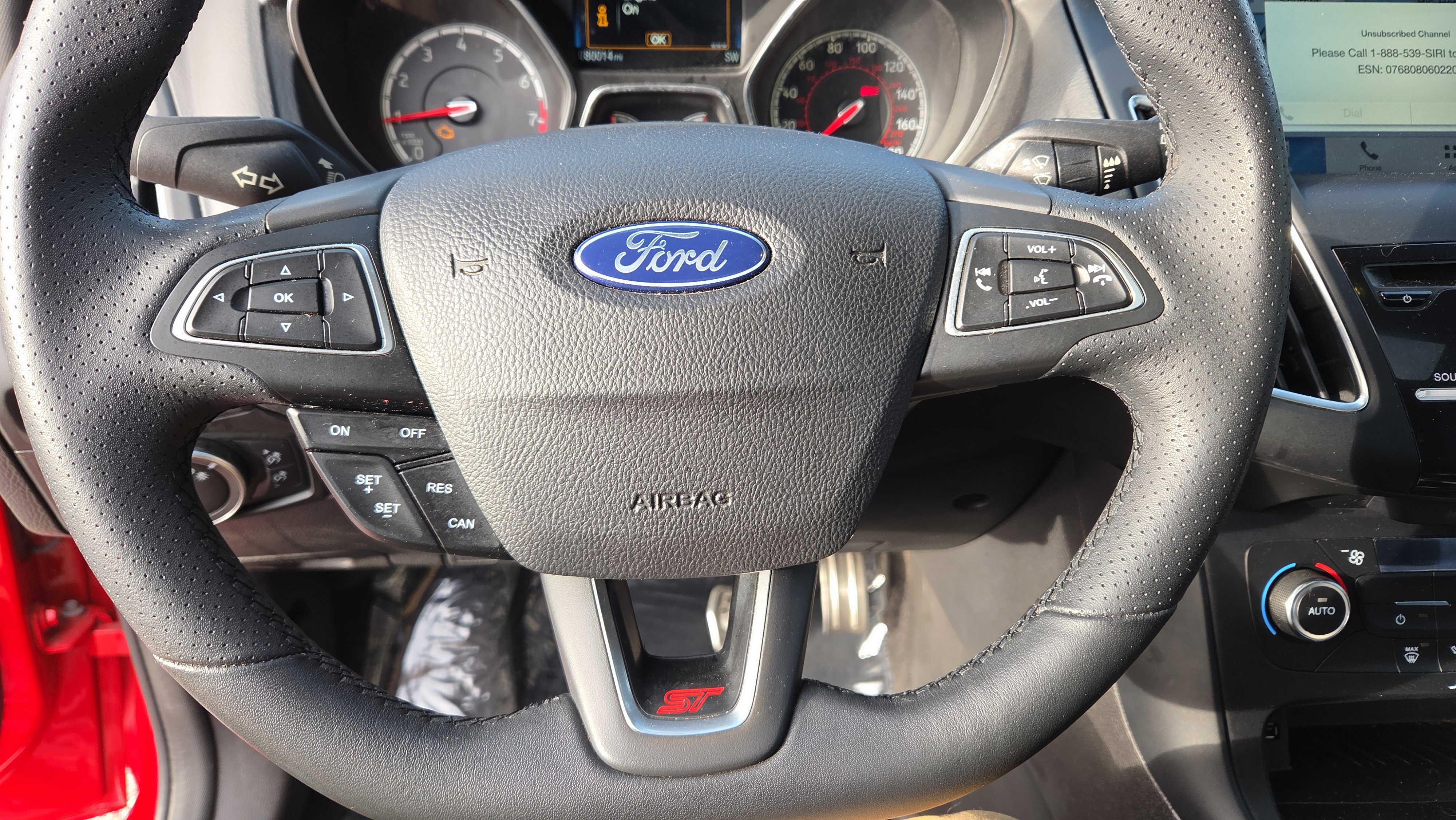 Used 2017 Ford Focus ST w/ Equipment Group 401A image 29