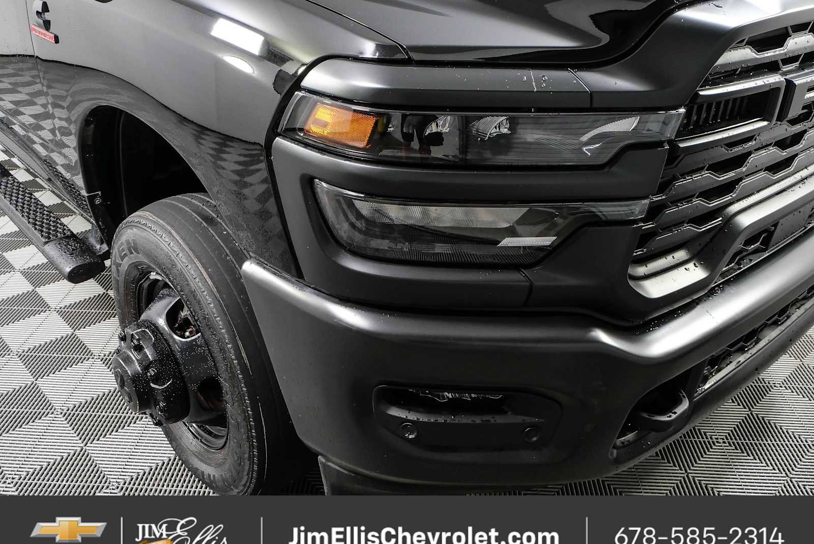 Used 2025 RAM 3500 Tradesman AWD/4WD image 32