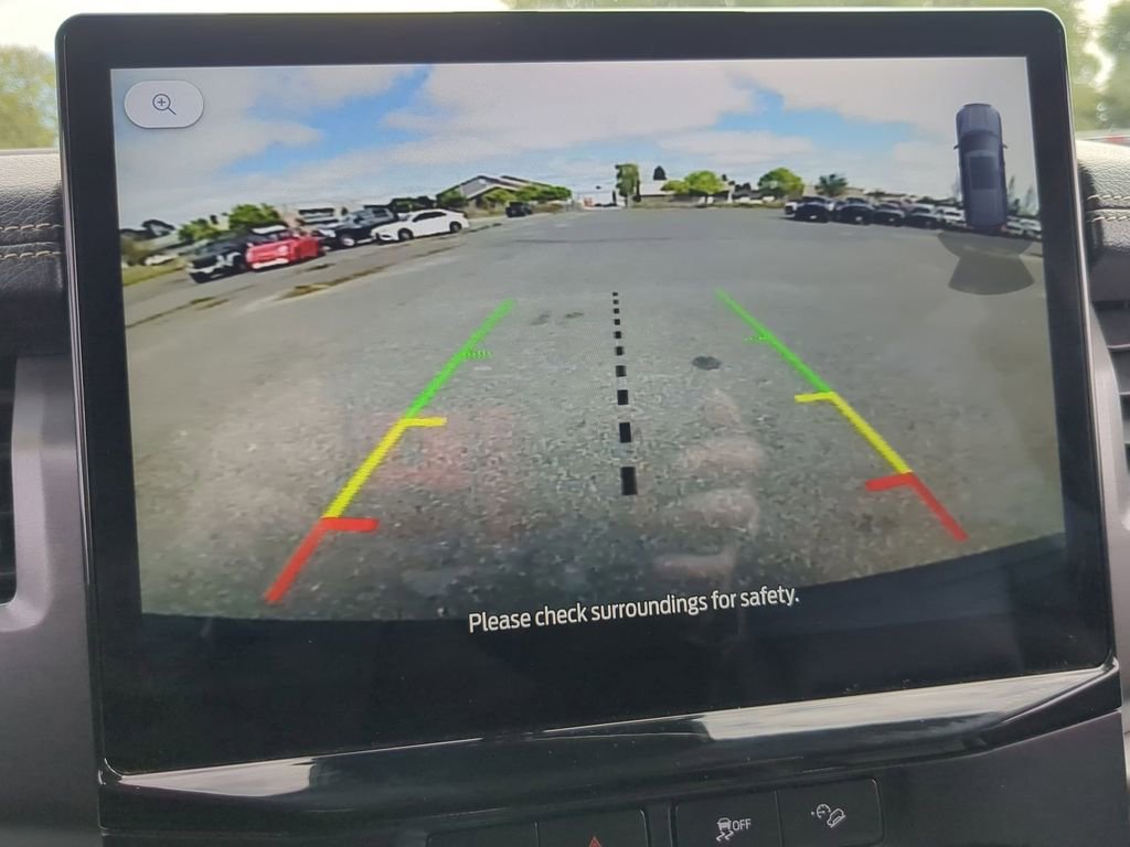 Used 2024 Ford Expedition XLT image 17