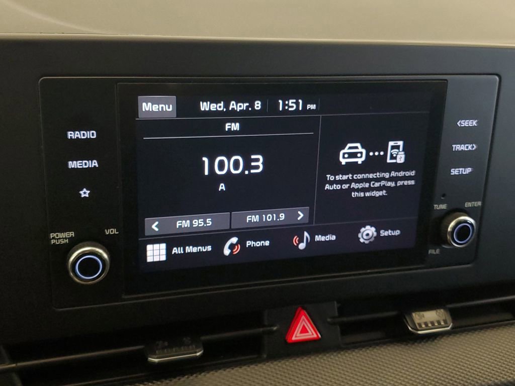 Used 2023 Kia Sportage LX image 19