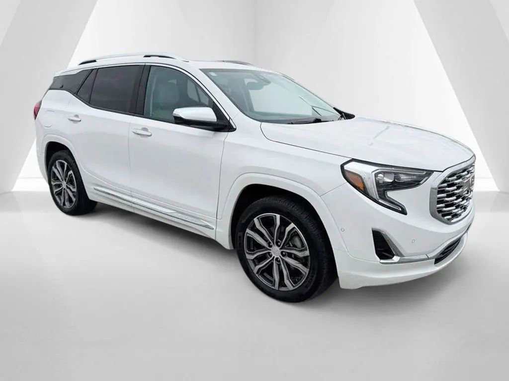 Used 2020 GMC Terrain Denali w/ Denali Premium Package AWD/4WD image 30