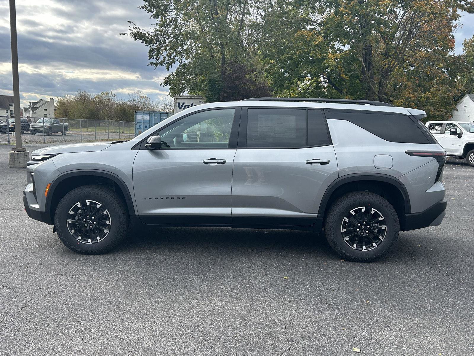 New 2026 Chevrolet Traverse Z71 w/ Driver Confidence Package image 4