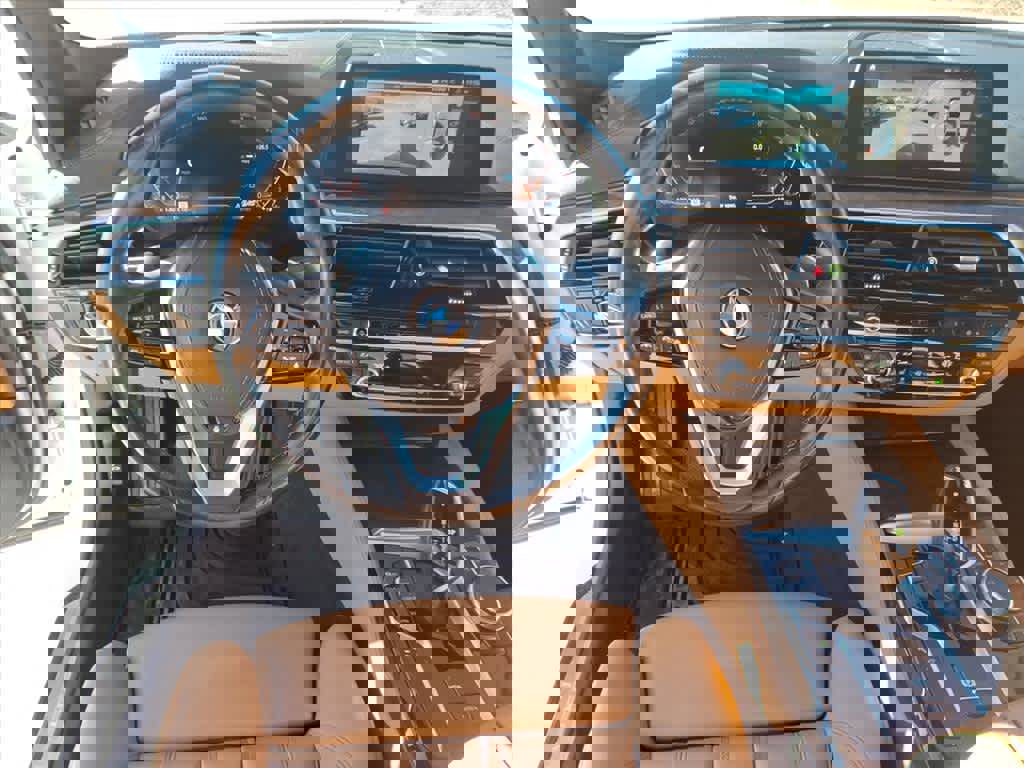 Used 2020 BMW 540i xDrive w/ Executive Package image 13