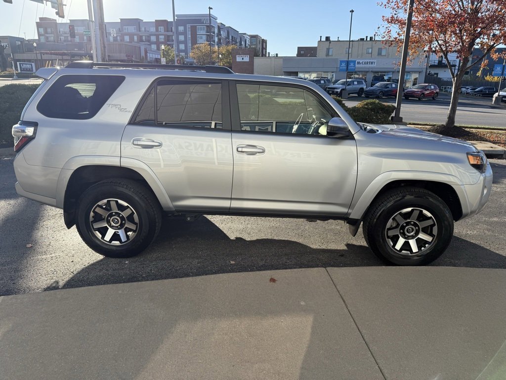 Used 2024 Toyota 4Runner TRD Off-Road image 4