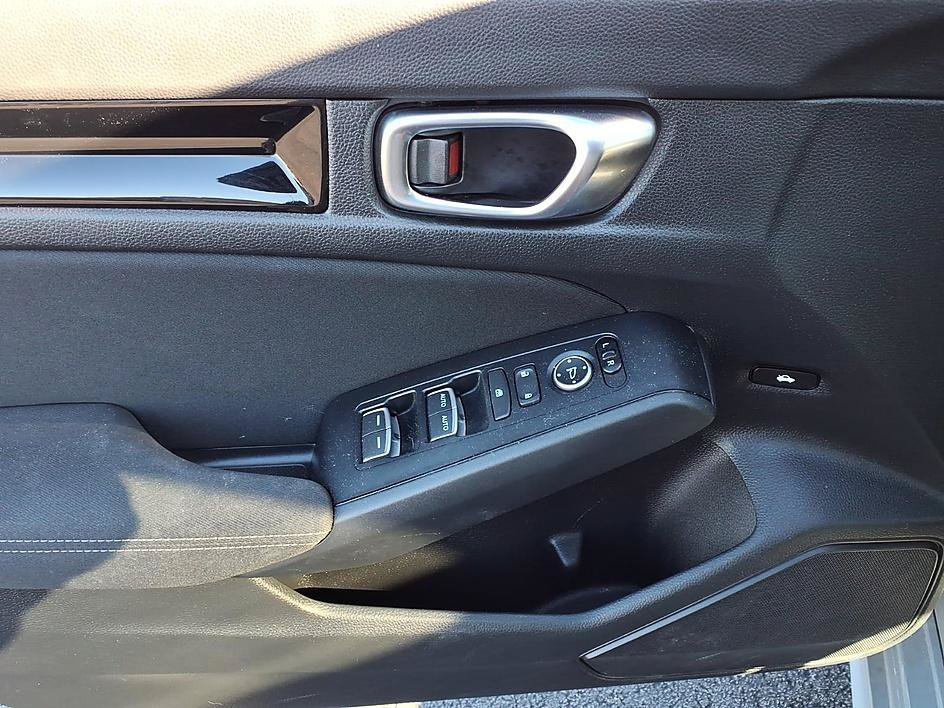 Used 2024 Honda Civic EX image 9