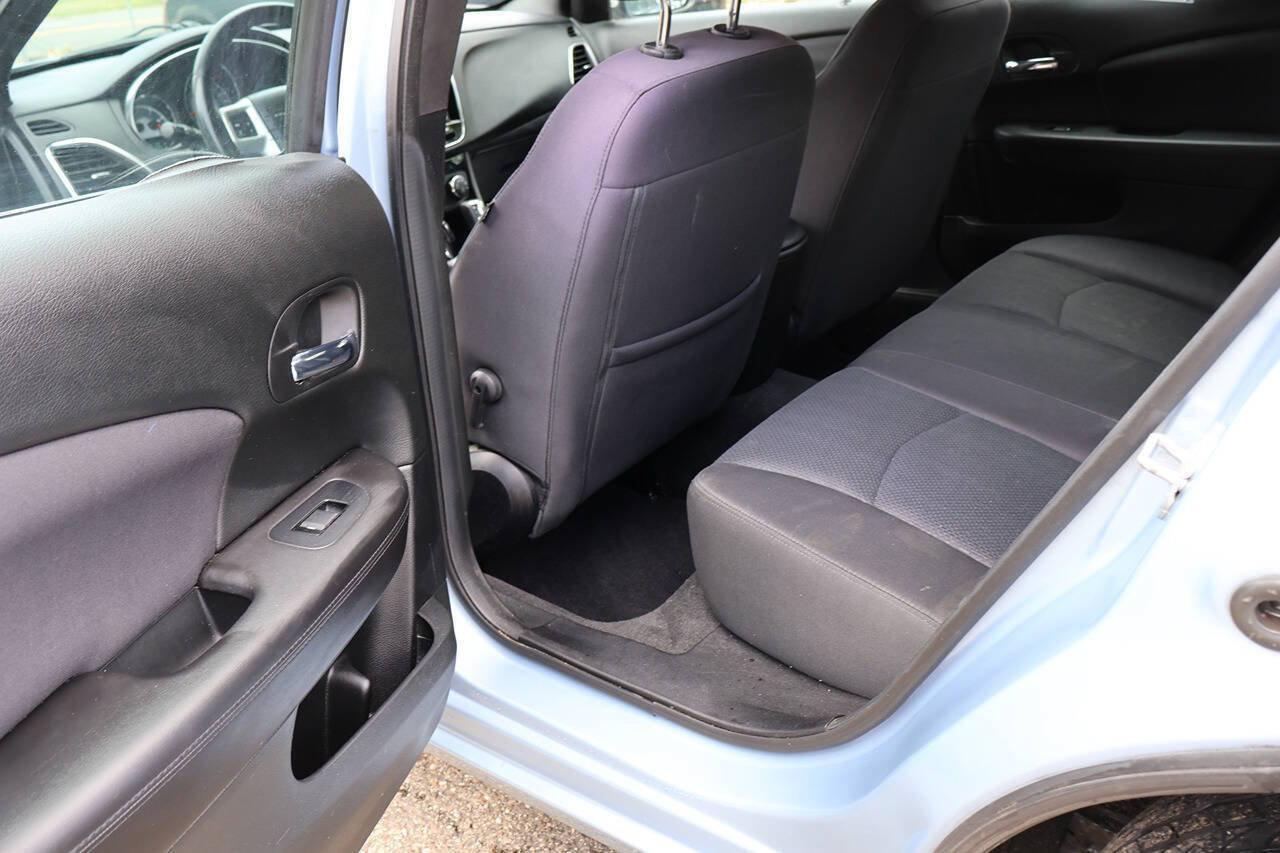 Used 2013 Chrysler 200 Touring FWD image 24