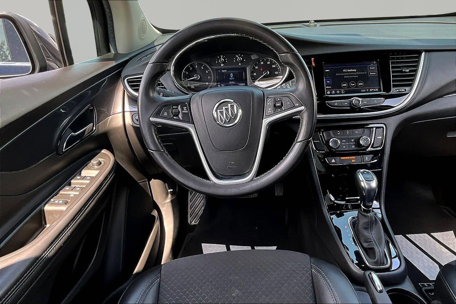 Used 2022 Buick Encore Preferred w/ Safety Package image 8