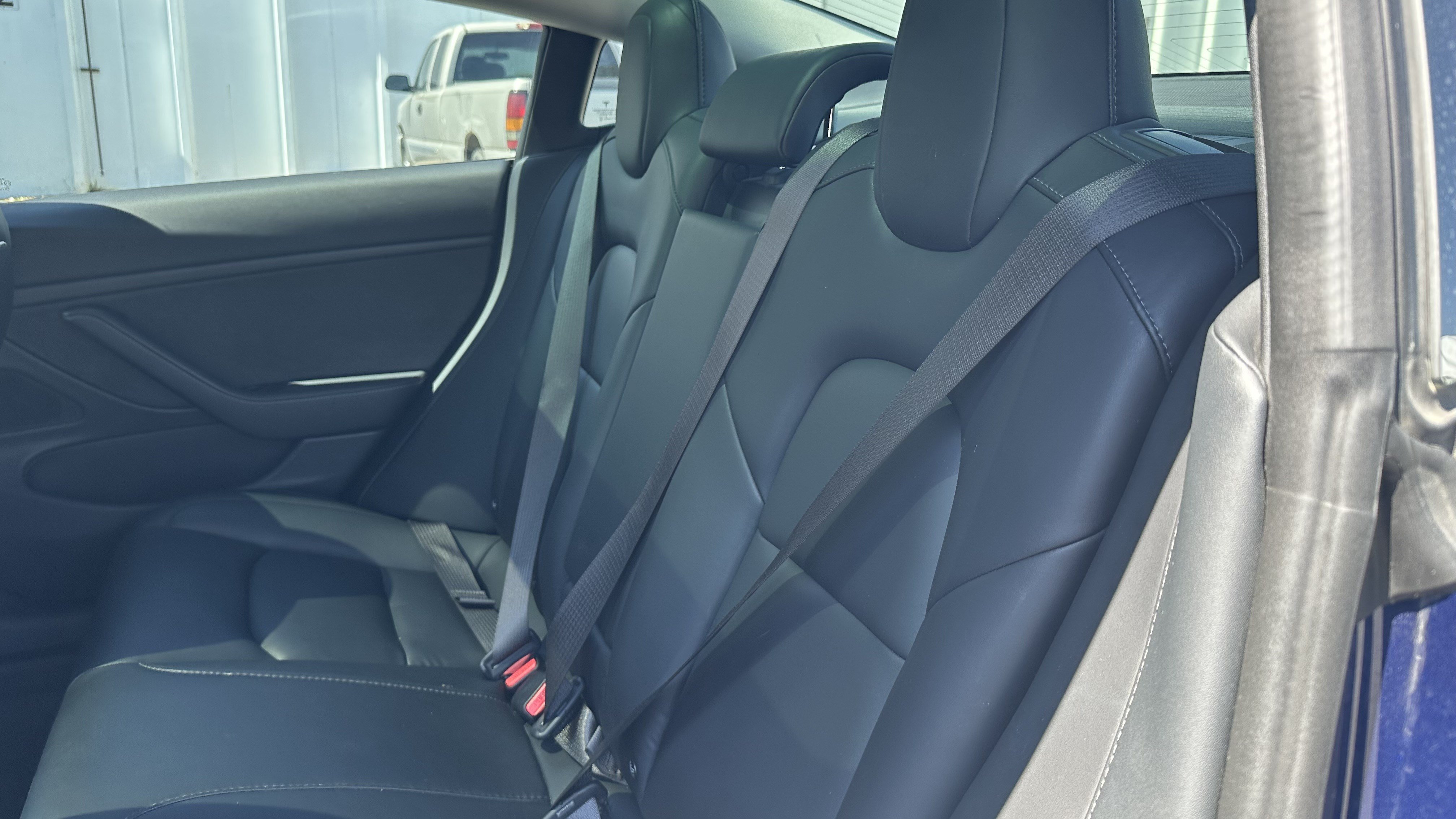 Used 2018 Tesla Model 3 Long Range AWD/4WD image 31