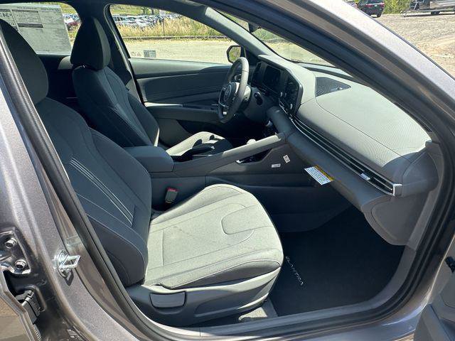 New 2025 Hyundai Elantra SEL image 13