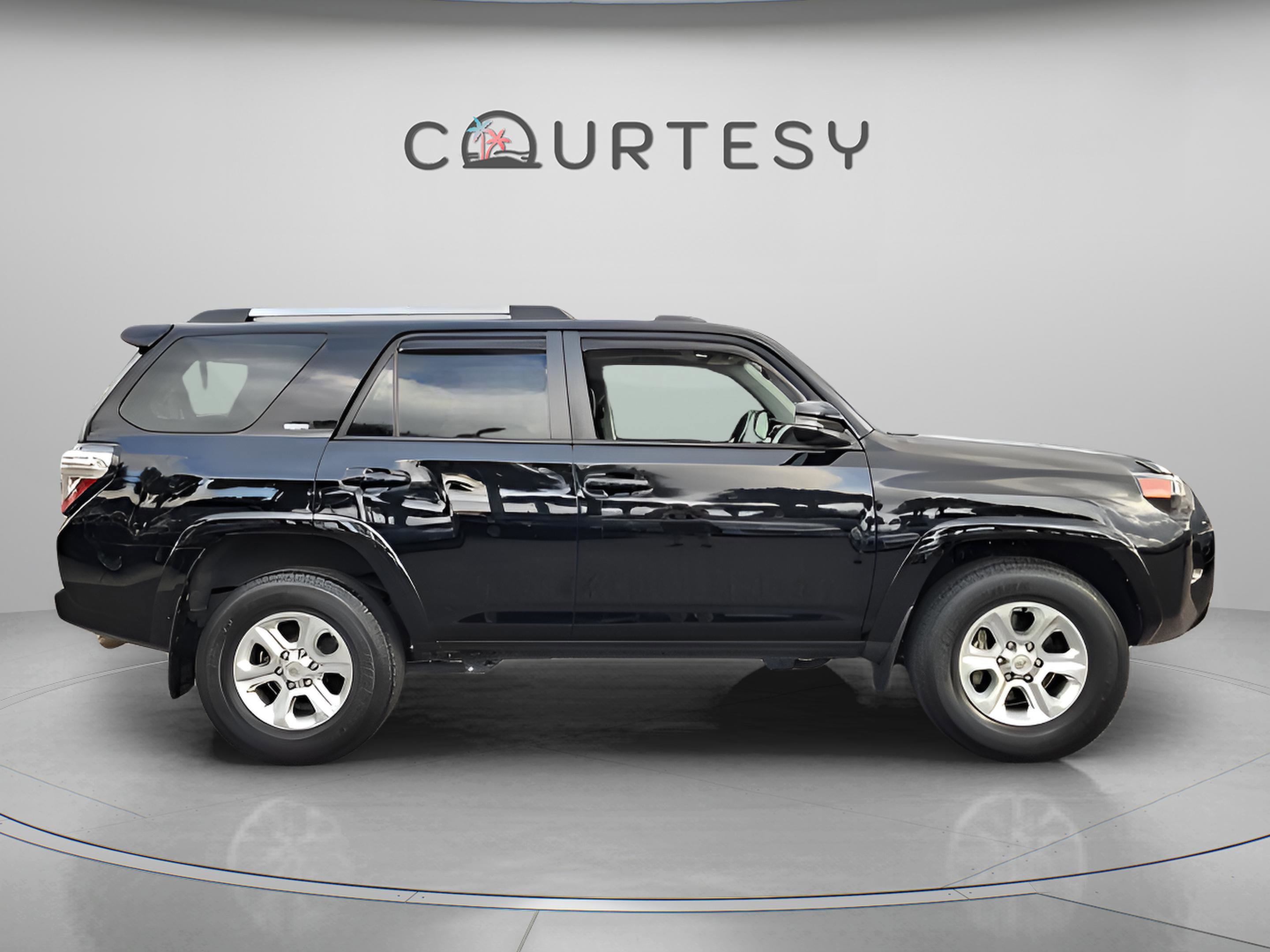 Certified 2022 Toyota 4Runner SR5 Premium image 6