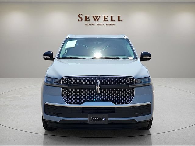 Used 2026 Lincoln Navigator Reserve AWD/4WD image 8