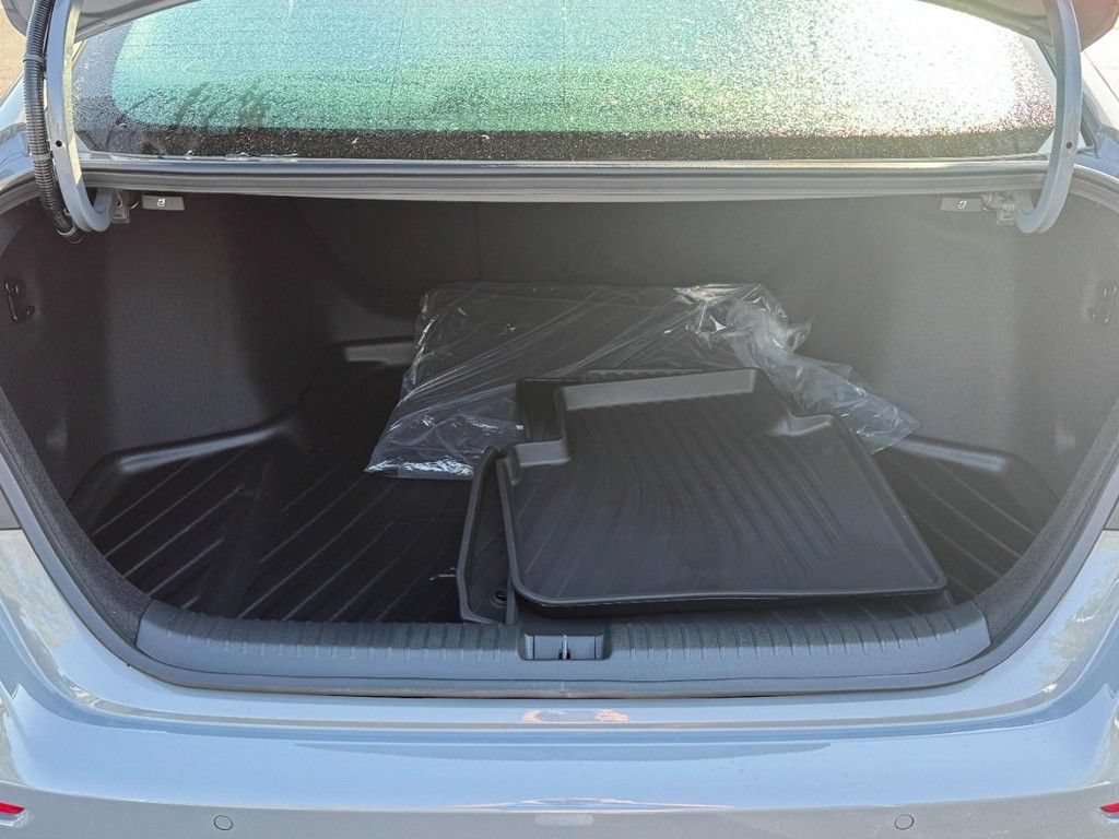 Used 2026 Honda Accord Touring image 9