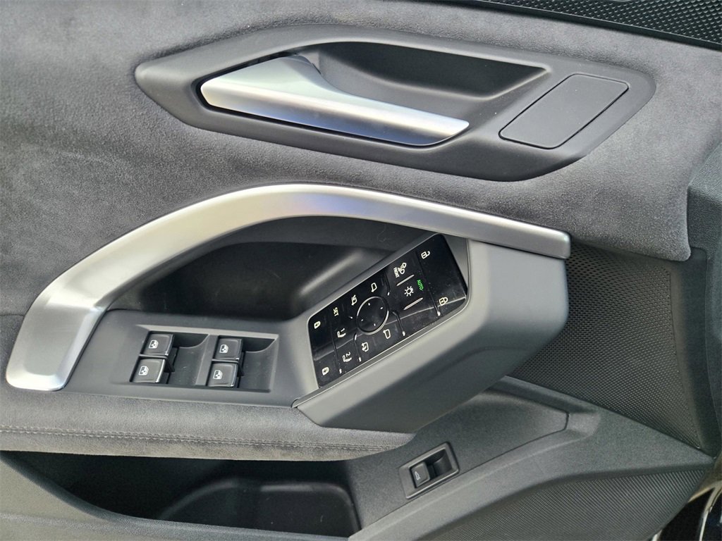 New 2025 Audi SQ5 Premium Plus image 18