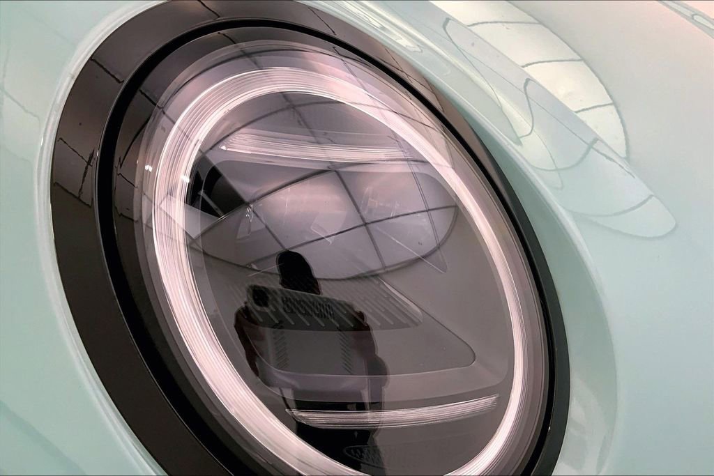 Certified 2025 MINI Cooper S image 27