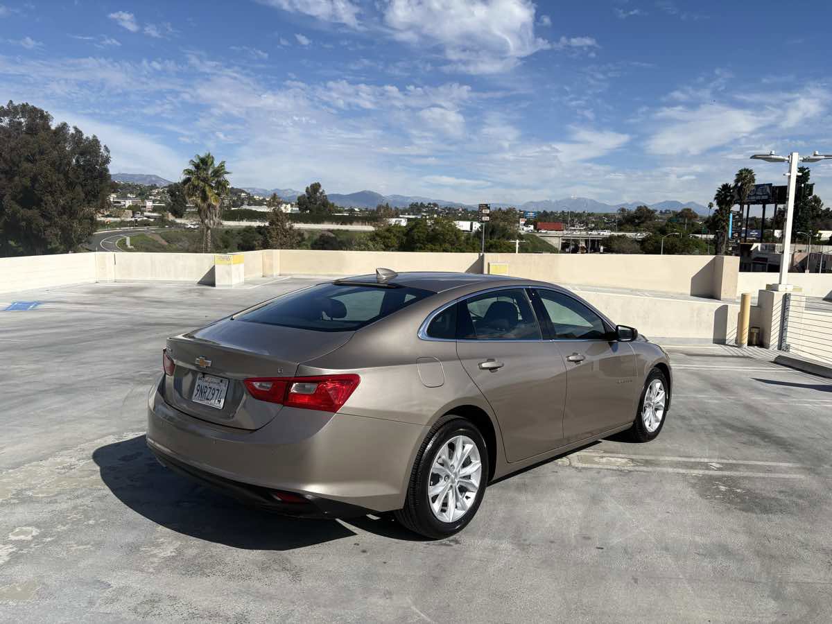 Used 2025 Chevrolet Malibu LT image 29