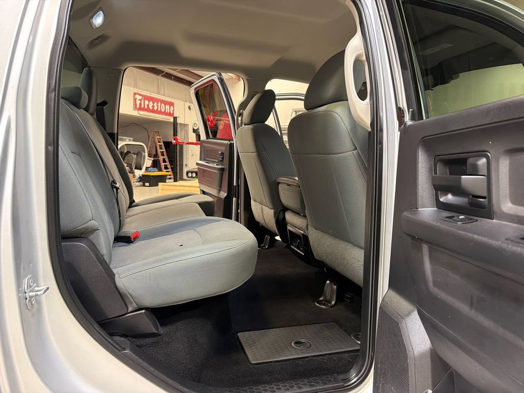 Used 2016 RAM 2500 Tradesman w/ Chrome Appearance Group AWD/4WD image 36