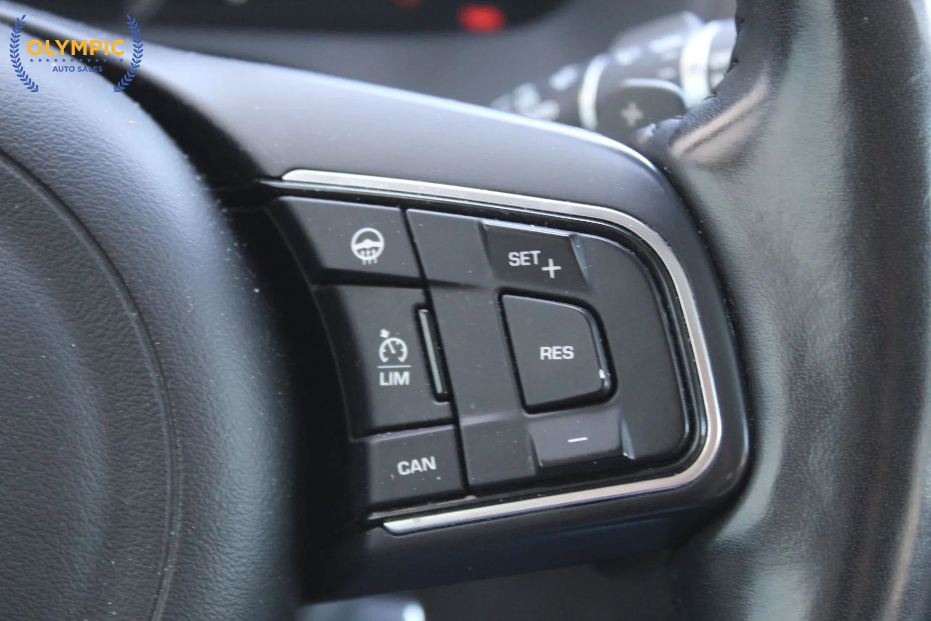 Used 2017 Jaguar F-PACE Prestige AWD/4WD image 19