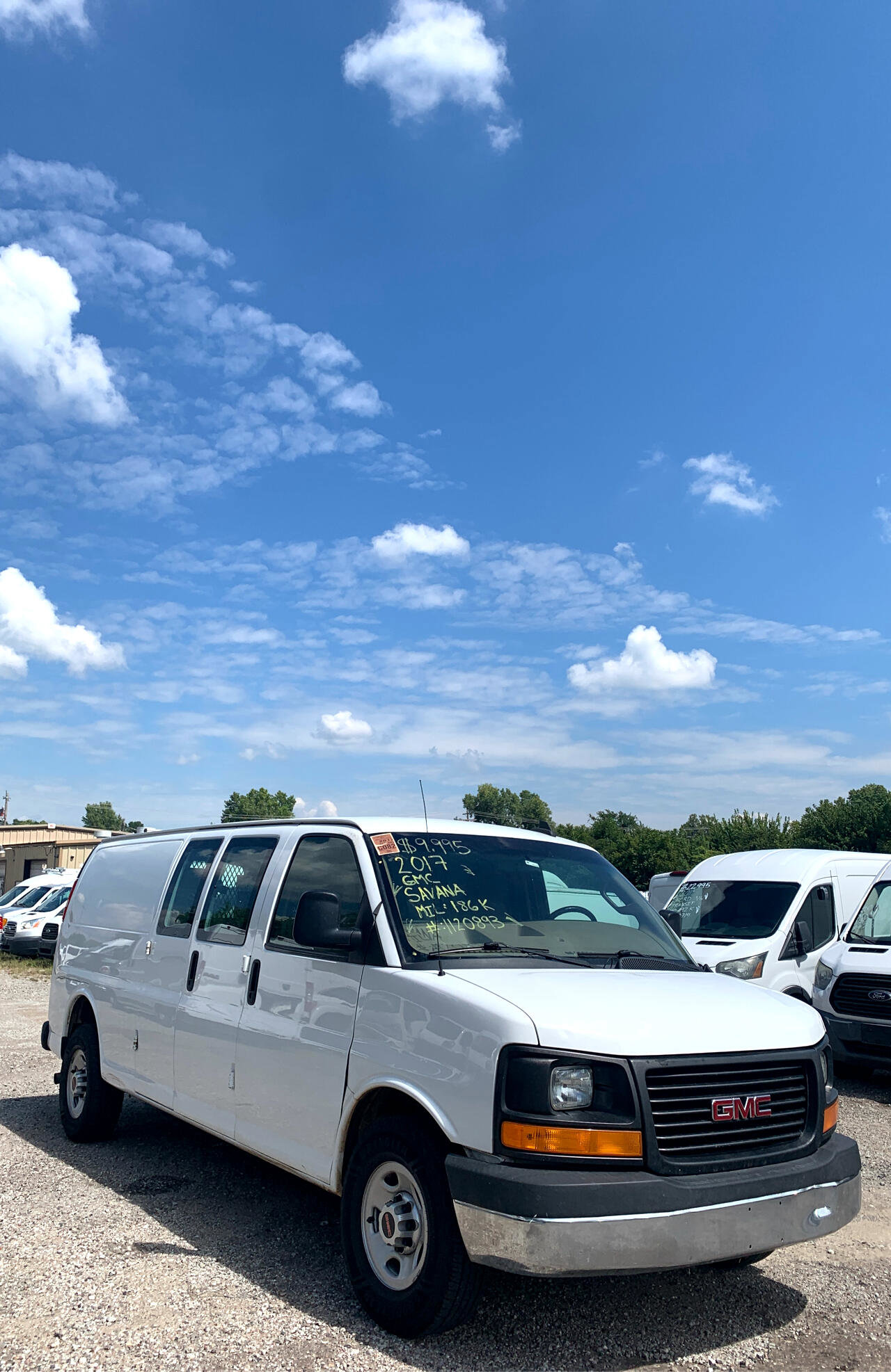 Used 2017 GMC Savana 2500 Extended image 3