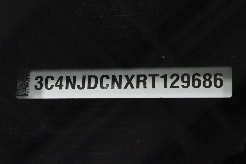 Used 2024 Jeep Compass Limited image 33