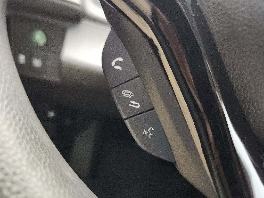 Used 2018 Honda HR-V LX image 12