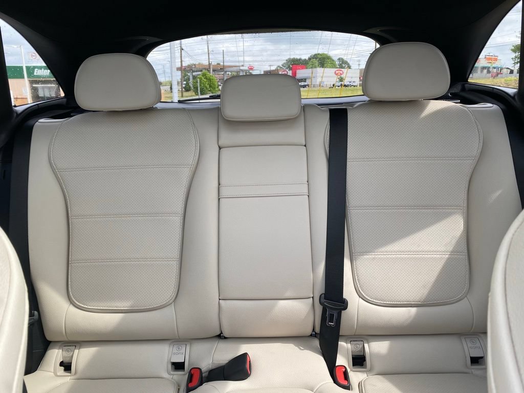 Used 2024 Mercedes-Benz GLC 300 image 26