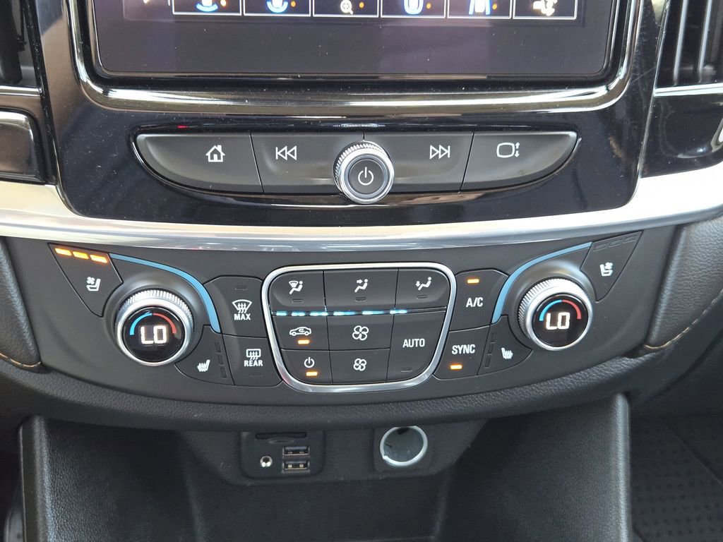Used 2020 Chevrolet Traverse Premier w/ Redline Edition FWD image 19