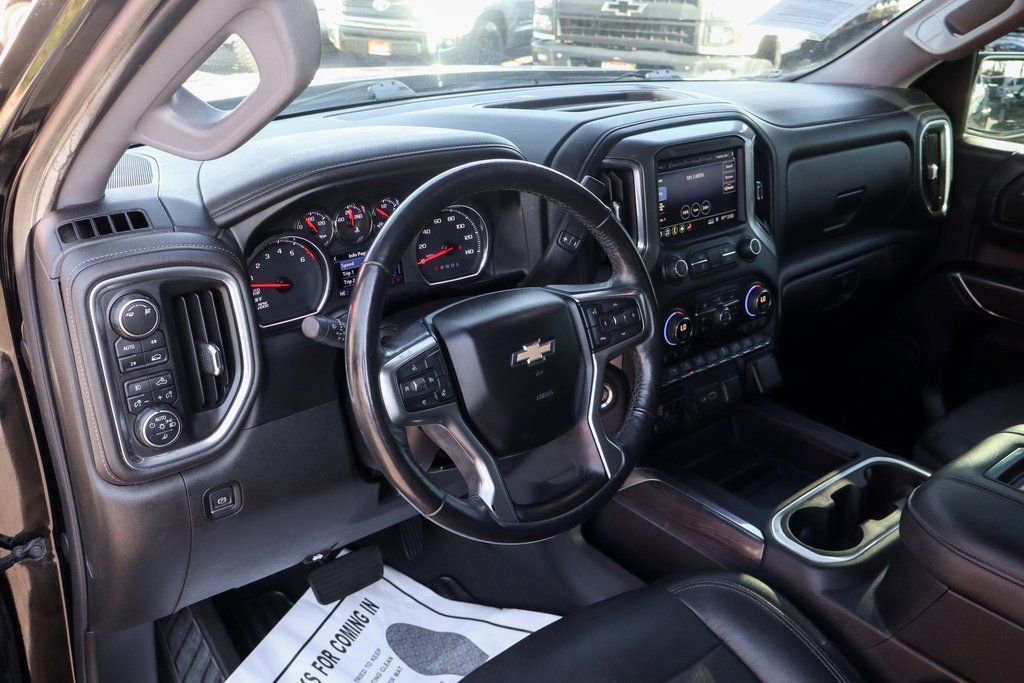 Used 2019 Chevrolet Silverado 1500 LTZ w/ LTZ Plus Package AWD/4WD image 19
