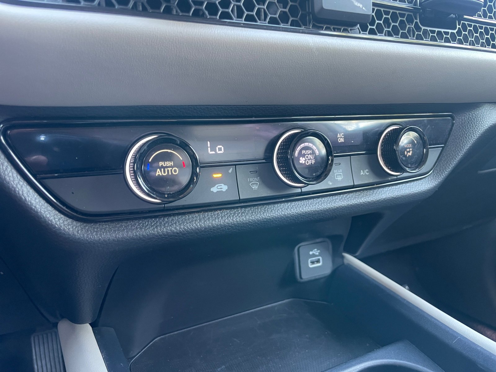 Used 2023 Honda HR-V LX image 21