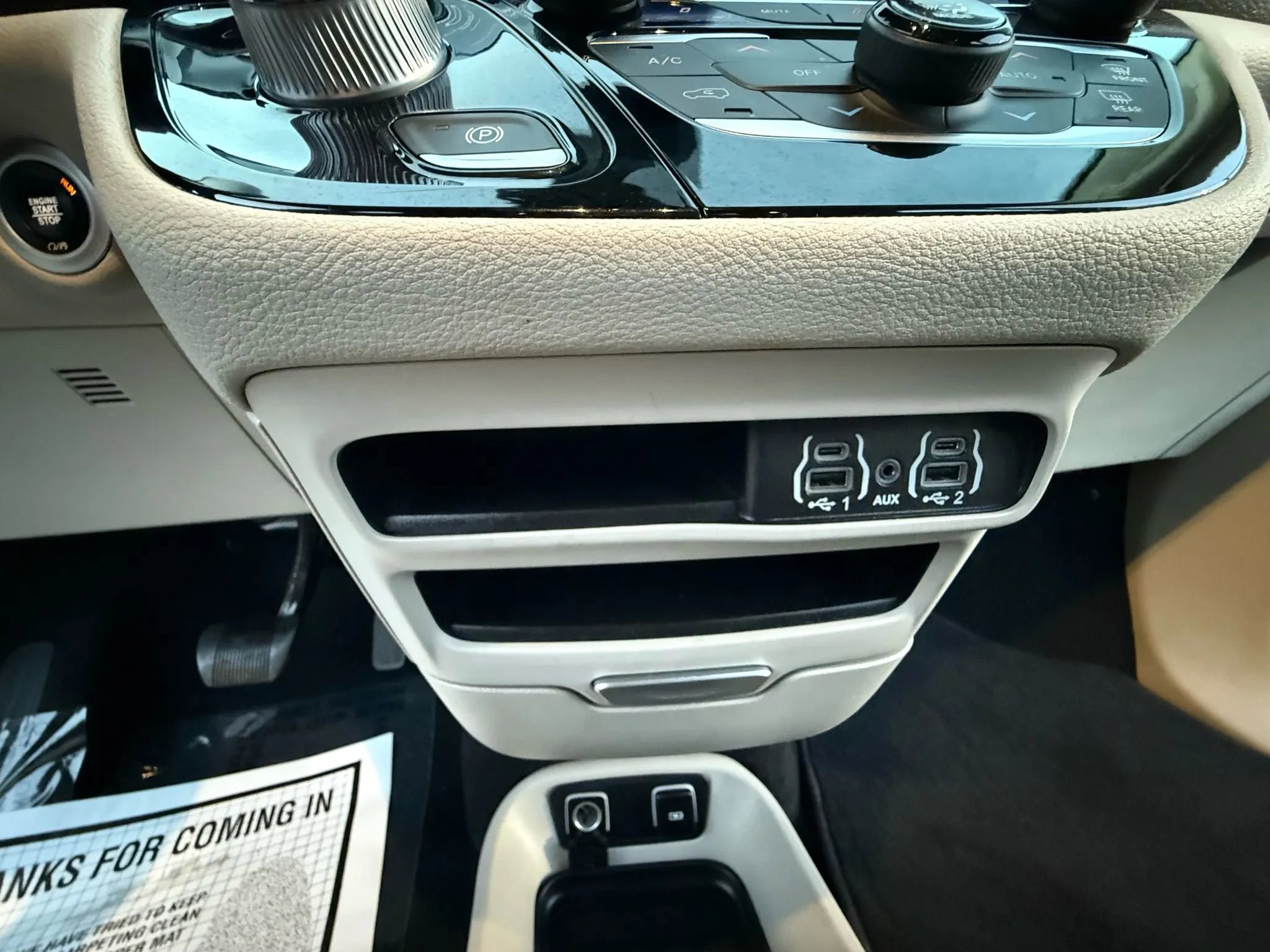 Used 2021 Chrysler Pacifica Touring-L image 33