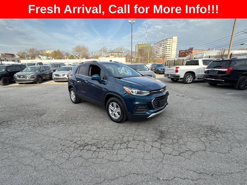 Certified 2020 Chevrolet Trax LT w/ Sun & Sound Package image 1