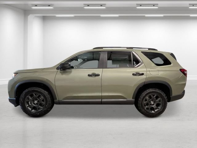 New 2026 Honda Pilot TrailSport image 2