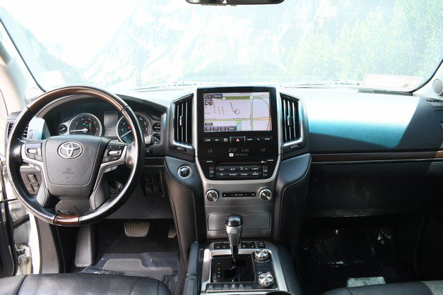 Used 2018 Toyota Land Cruiser AWD/4WD image 18