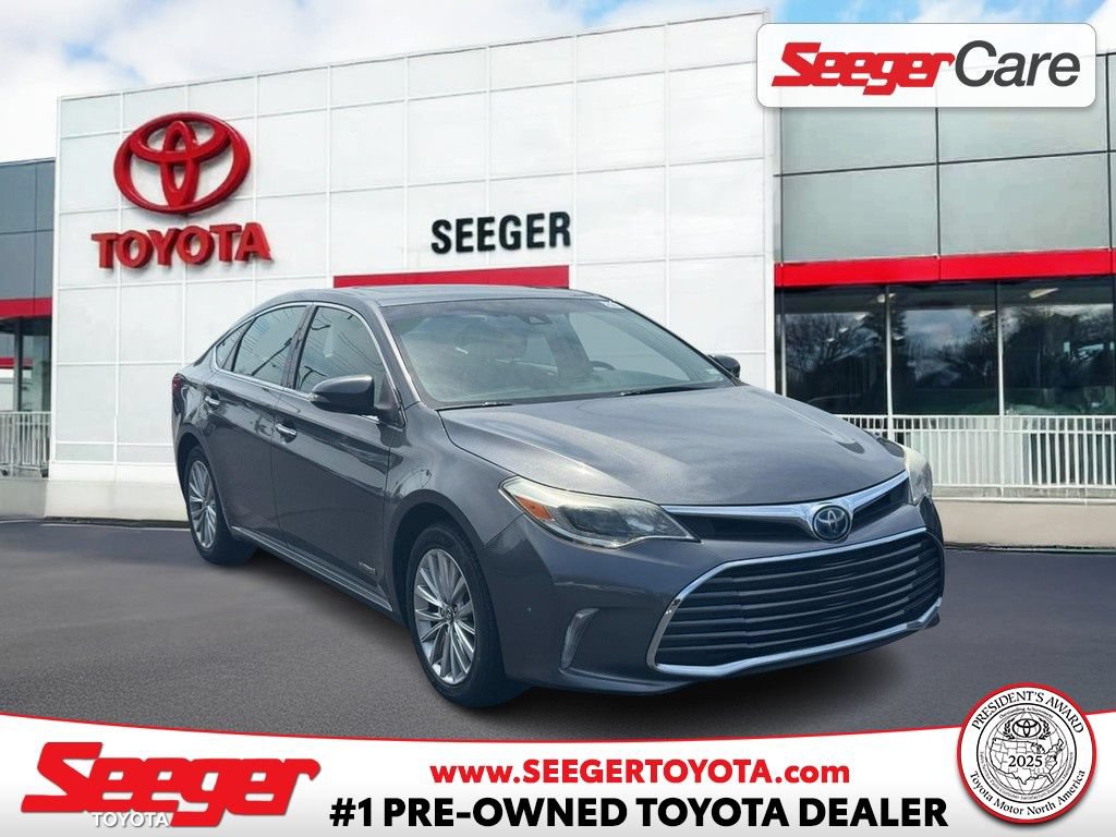 Used 2018 Toyota Avalon Limited FWD video 1