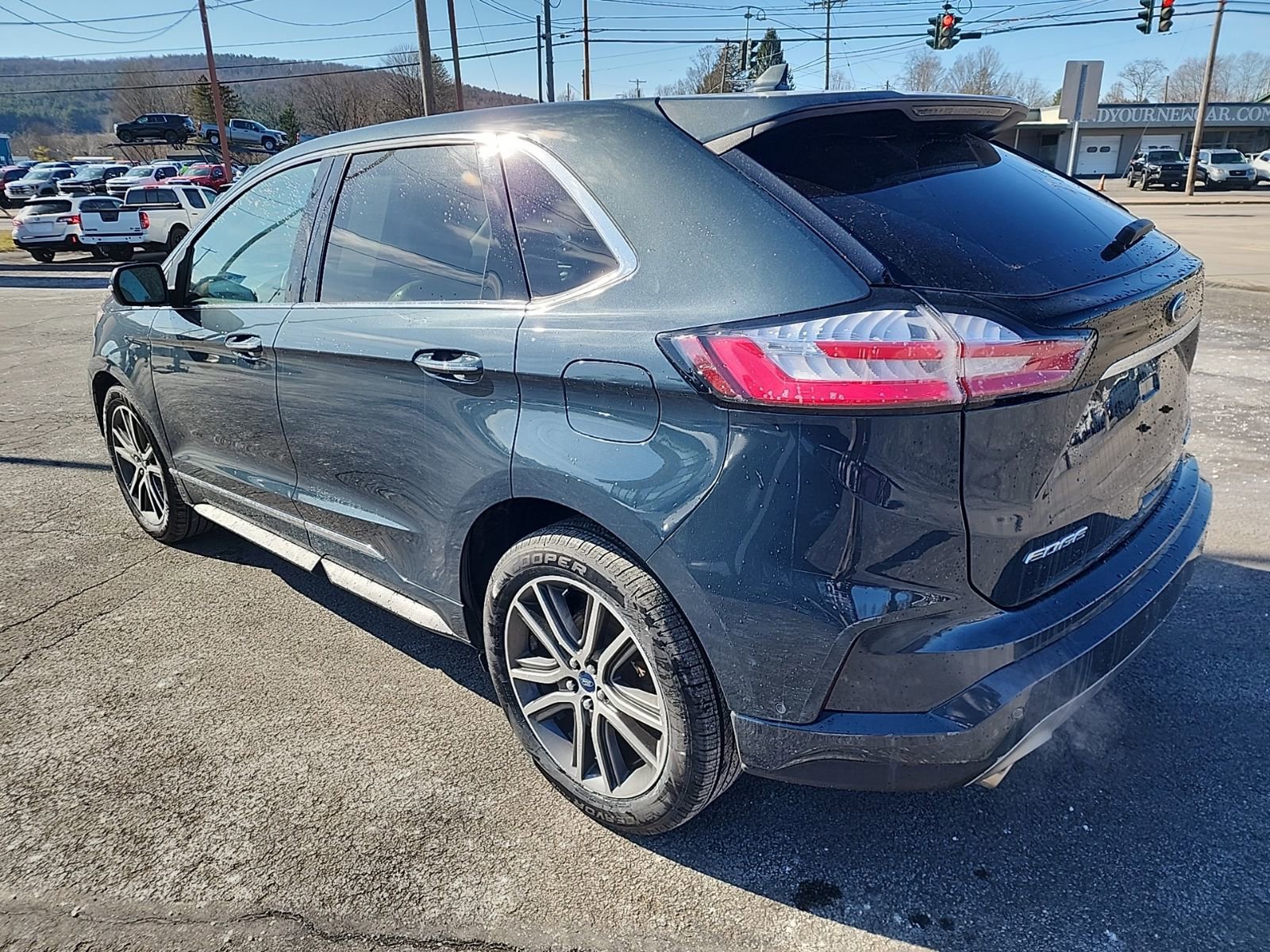 Used 2019 Ford Edge Titanium w/ Equipment Group 301A AWD/4WD image 6