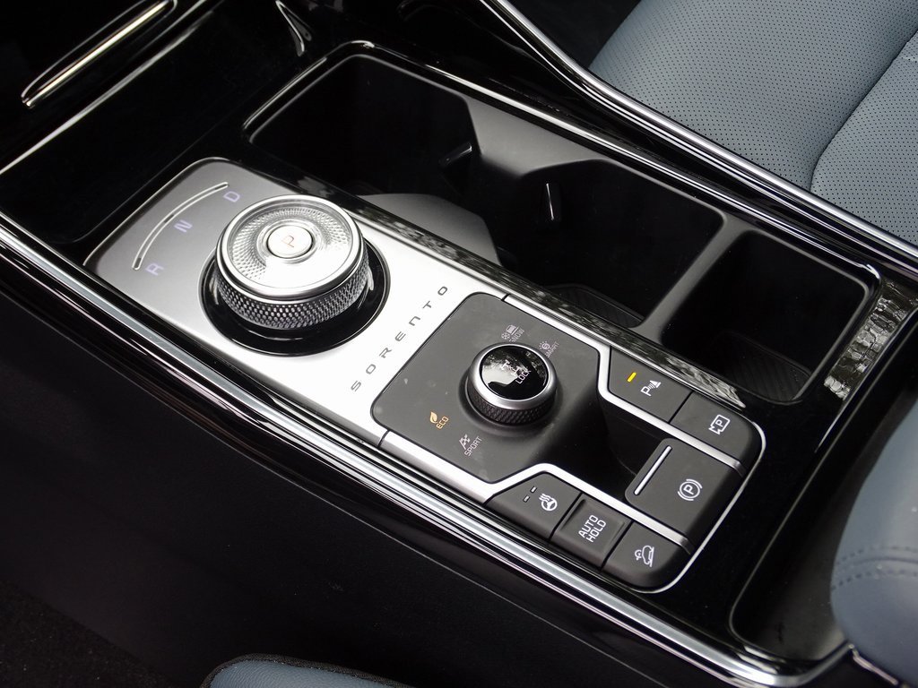 Used 2025 Kia Sorento SX Prestige image 22