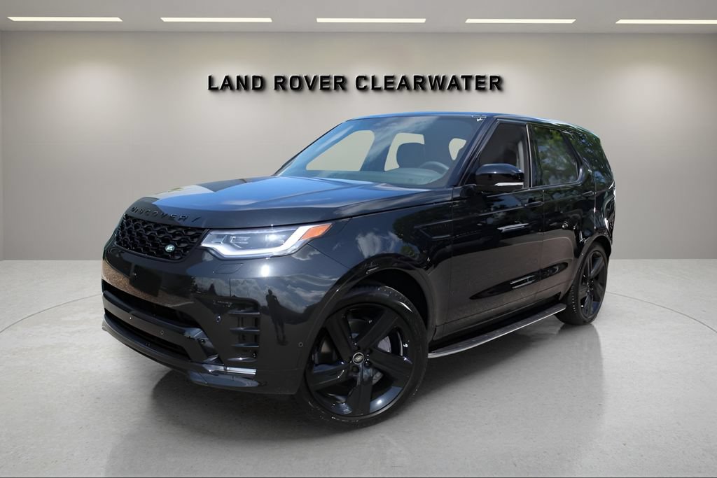 New 2025 Land Rover Discovery Dynamic SE