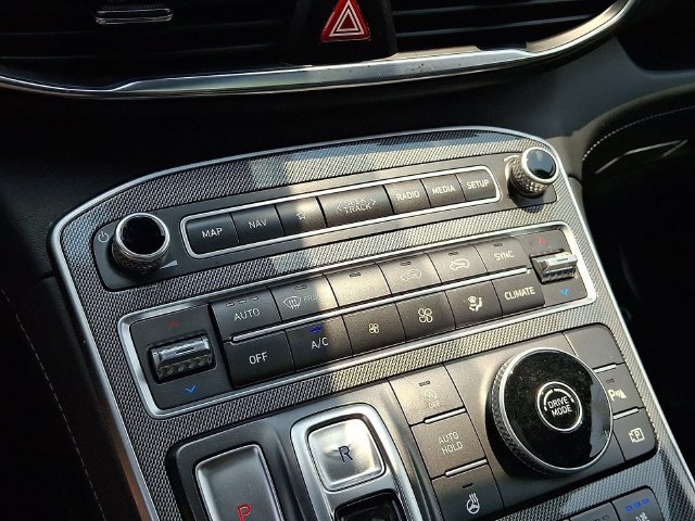 Used 2023 Hyundai Santa Fe Limited FWD image 19