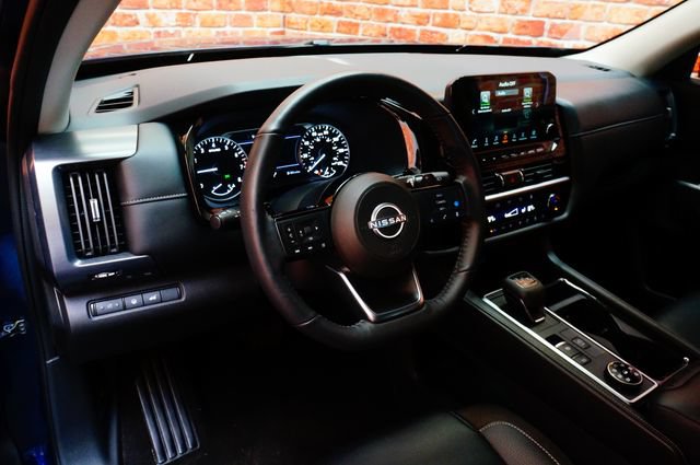 Certified 2024 Nissan Pathfinder SL AWD/4WD image 11