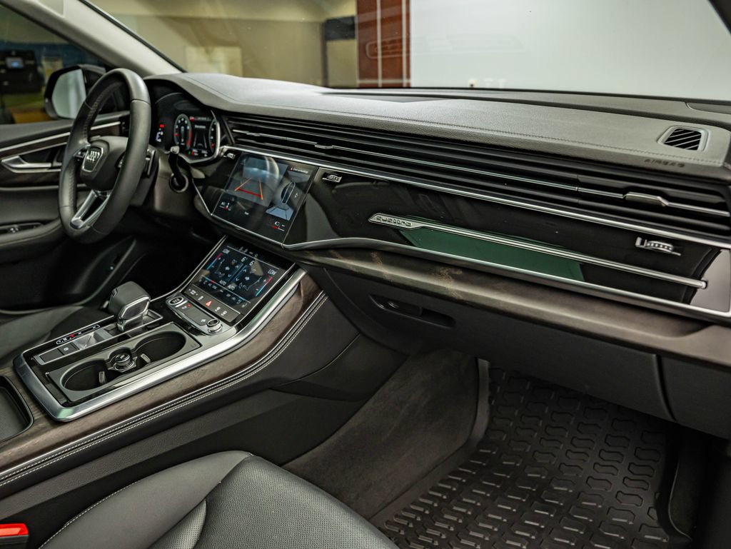 Used 2023 Audi Q8 Premium Plus w/ Premium Plus Package AWD/4WD image 36