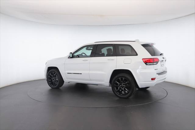 Certified 2022 Jeep Grand Cherokee Laredo X AWD/4WD image 24