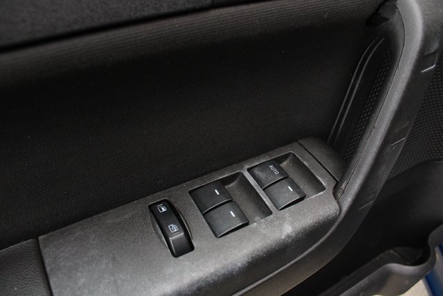 Used 2009 Ford Focus SE image 4