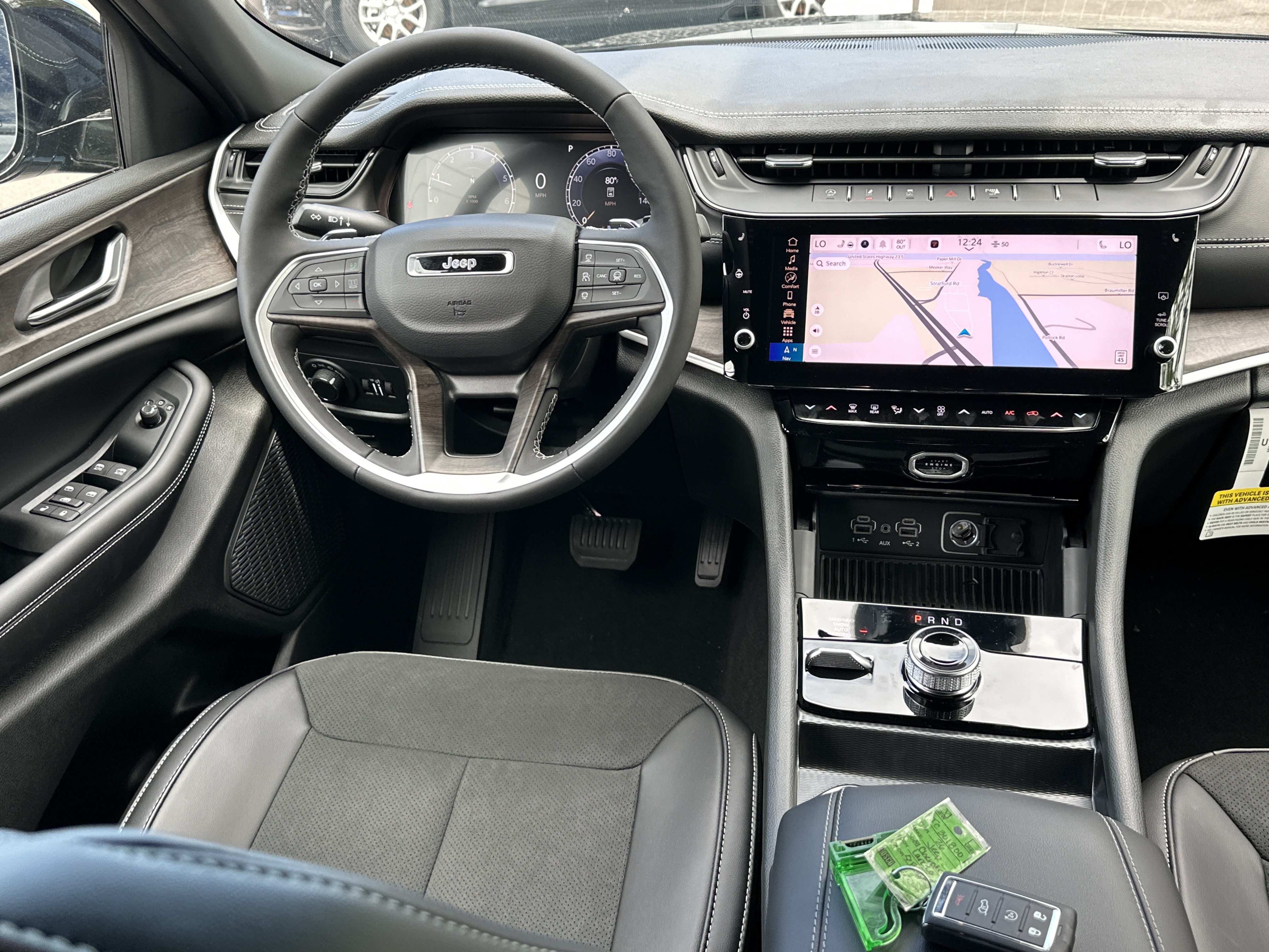 New 2026 Jeep Grand Cherokee Altitude AWD/4WD image 31