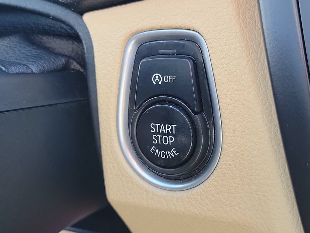 Used 2015 BMW 320i xDrive Sedan AWD/4WD image 20