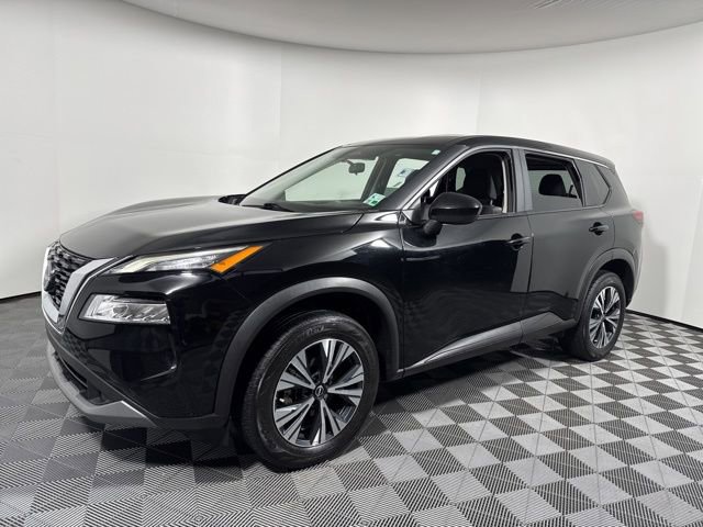 Used 2023 Nissan Rogue SV image 2